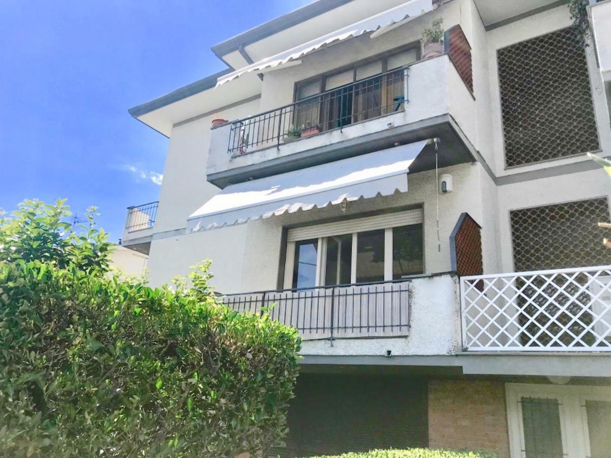 Appartamento Abate Lido di Camaiore Buitenkant foto